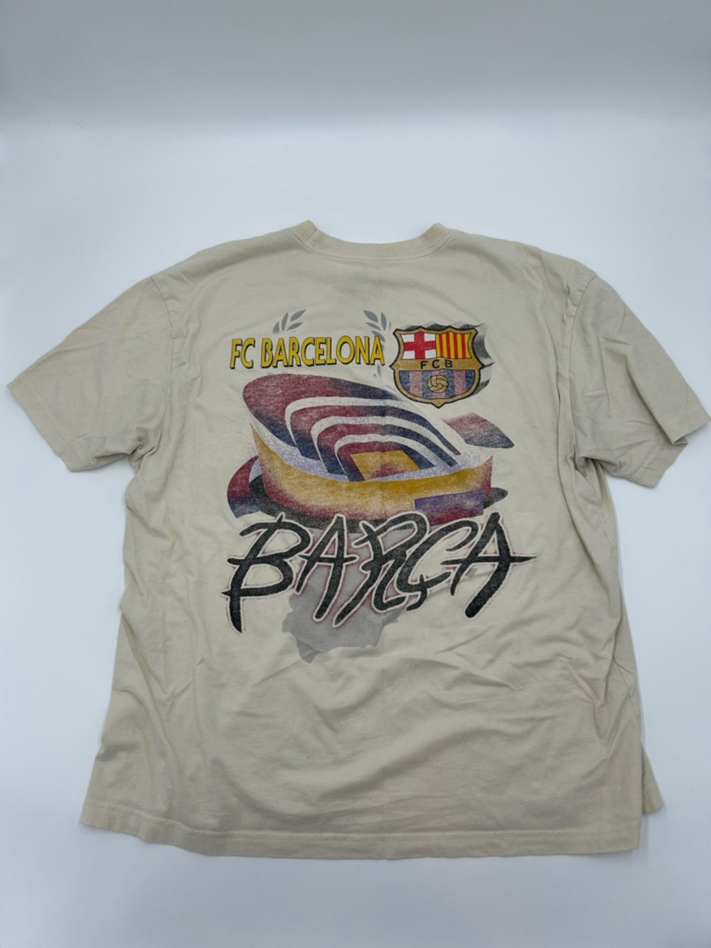 FC Barcelona White Graphic T-Shirt – Men’s Large